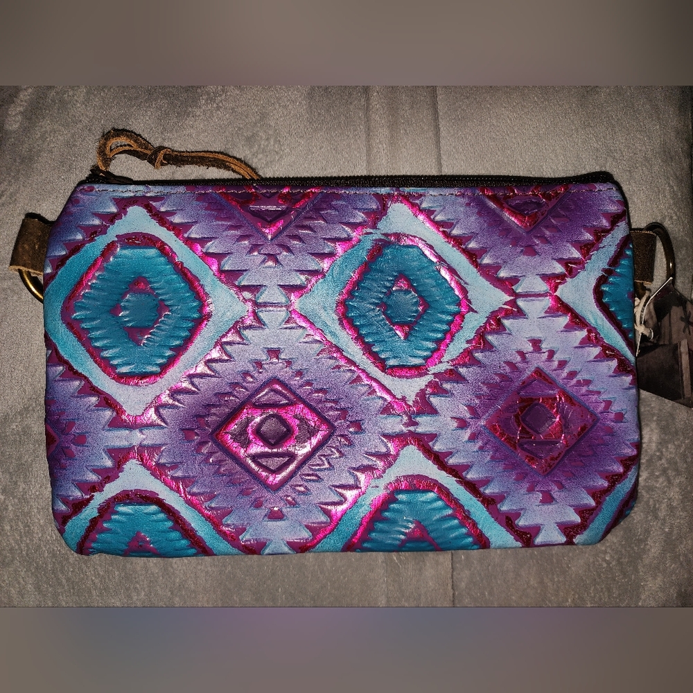 NWT KIG Metallic Aztec Olive